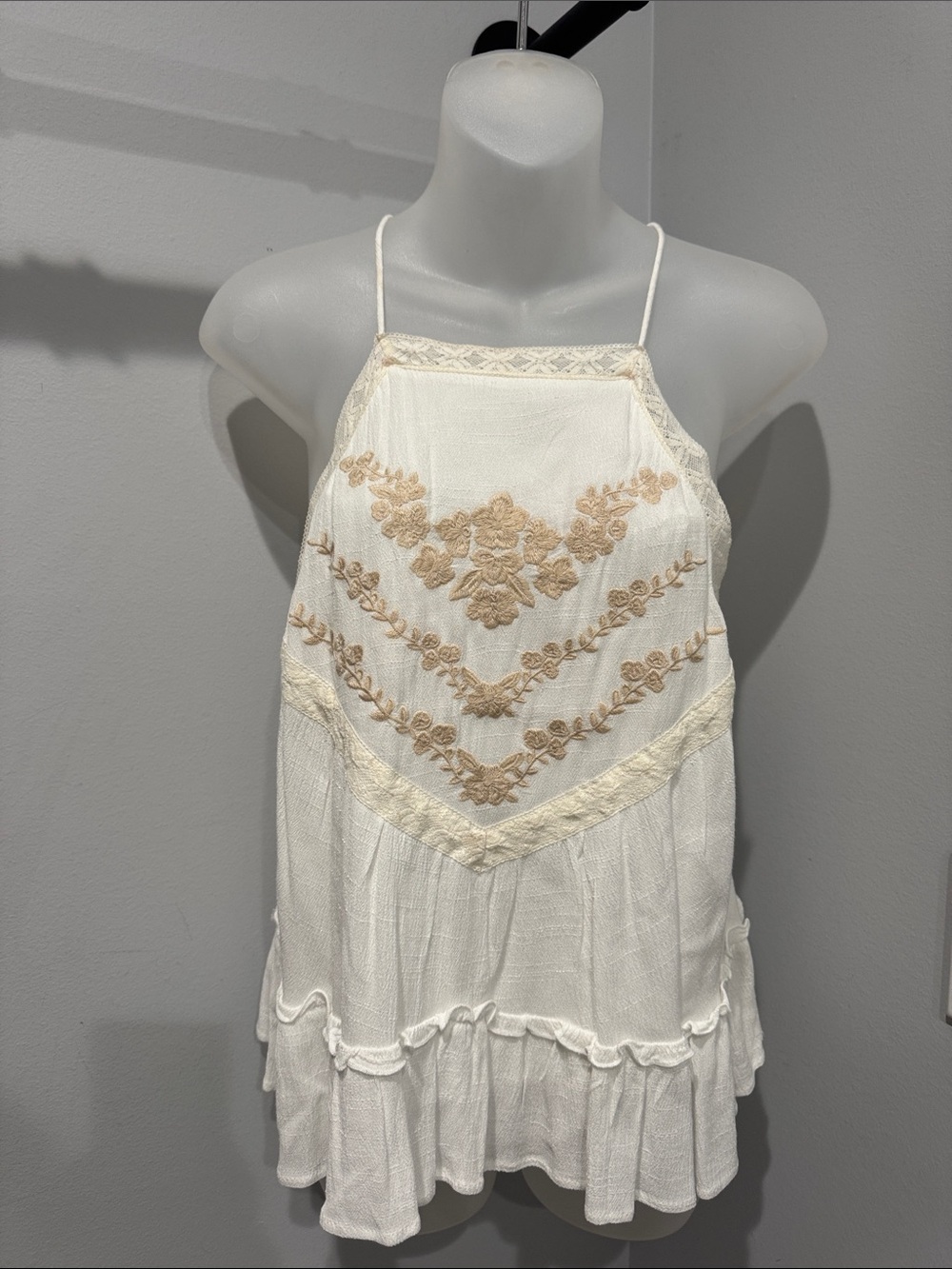 Cream Embroidered Halter Swing Top NWT size s